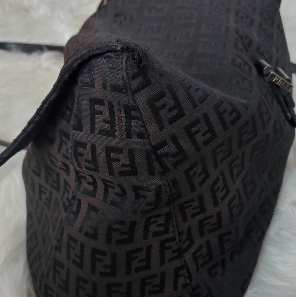 Handbag - Picture 5 of 11